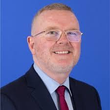 Stuart Bryan's Instagram, Twitter & Facebook