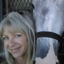 I saw a video circulating recently of the Clark family covering a Tom Petty  and the Heartbreakers tune. Here's a more recent cover and look how the  kids have grown! Musically as