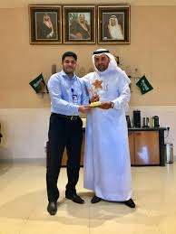 سؤالي بكل بساطه لو تخرجت من الكليه التقنيه بكلاريوس هل اعتبر خريج جامعي او جامعي. Ø§Ù„ÙƒÙ„ÙŠØ© Ø§Ù„ØªÙ‚Ù†ÙŠØ© Ø¨Ù…ÙƒØ© Ø§Ù„Ù…ÙƒØ±Ù…Ø© Twitterissa Ø³Ù„ Ù… Ø³Ø¹Ø§Ø¯Ø© Ø¹Ù…ÙŠØ¯ Ø§Ù„ÙƒÙ„ÙŠØ© Ø¯ Ø¹Ø¨Ø¯Ø§Ù„Ù„Ù‡ Ø§Ù„ØºØ§Ù…Ø¯ÙŠ Ø¯Ø±Ø¹ Ø§Ù„Ù…Ø±ÙƒØ² Ø§Ù„Ø«Ø§Ù„Ø« ÙÙŠ Ù…Ø³Ø§Ø¨Ù‚Ø© Ø§Ù„Ø§Ø±Ø´Ø§Ø¯ ÙˆØ§Ù„ØªÙˆØ¬ÙŠØ© ÙˆØ§Ù„Ù…Ù…Ù†ÙˆØ­ Ù…Ù† Ø§Ù„Ø§Ø¯Ø§Ø±Ø© Ø§Ù„Ø¹Ø§Ù…Ø© Ù„Ù„ØªØ¯Ø±ÙŠØ¨ Ø§Ù„ØªÙ‚Ù†ÙŠ ÙˆØ§Ù„Ù…Ù‡Ù†ÙŠ Ø¨Ù…Ù†Ø·Ù‚Ø© Ù…ÙƒØ© Tvtcmakkah Ù„Ù„Ù…Ù‡Ù†Ø¯Ø³ ØºØ³Ø§Ù† Ø³Ø§Ù„Ù… ÙˆØ°Ù„Ùƒ