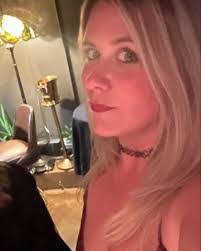 Amber Speer's Instagram, Twitter & Facebook