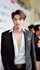 M34nismind Meanphiravich Selebritas Suami