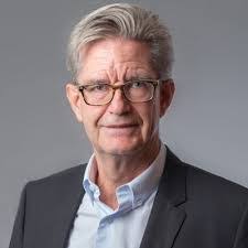 Peter Kummer's Instagram, Twitter & Facebook