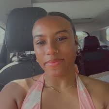 Hi! I'm so sorry to bother you guys. But I'm in desperate need of help! I  just started selling my backed goods, and I don't know what to charge. I  sell big