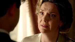 Eva Martín, Cruz Luján en 'La Promesa', rompe su silencio tras su salida de  la serie estrella de TVE