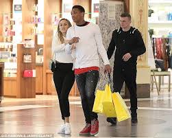 England's jesse lingard had a daughter with a fitness model lover. Manchester Utd S Anthony Martial Ditched The Mother Of Their Baby Daughter Daily Mail Online
