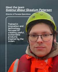 Meet Hannah Burdick, Our Summer Intern! 🌊 Hannah is a senior biology major  at Bates College, where her interest in aquaculture began during a high  school class