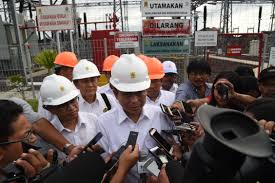 The 10 kilometre limit circle enables you to quickly see if someone you know around you is close enough to meet you for exercise. Kementerian Esdm Ri Media Center Arsip Berita Bali Aman Status Awas Hanya Radius 8 Hingga 10 Km Dari Kawah Gunung Agung