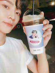 Pin By Dreams On Kim Rowoon Disposable Coffee Cup Dunkin Donuts Coffee Cup Sf9