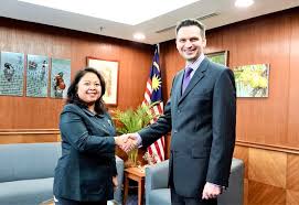 Kisah asal usul dato seri vida penuh inspirasi. H E Olexander Nechytaylo Ambassador Of Ukraine To Malaysia Made A Call On Dato Nadzirah Osman Deputy Secretary General Of The Ministry Of Foreign Affairs Of Malaysia Embassy Of Ukraine In Malaysia