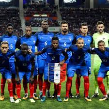 The france national team was officially founded in 1904, shortly before fifa's foundation in the same year (they had, however, participated in the 1900 olympic games and won a silver medal). Pin By Antoine Olivard On Photos De Football France National Football Team Football Team National Football Teams
