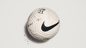 サッカーボールは、サッカーで使用されるボール。 サッカーのボールに関するルールの取り決めはlaw of the game（日本サッカー協会では「サッカー競技規則」）の第2条「ボール」（the ball）に定められて. Nikeã®é©æ–°çš„ã‚µãƒƒã‚«ãƒ¼ãƒœãƒ¼ãƒ« ãƒ•ãƒ©ã‚¤ãƒˆ ã‚'å…¥æ‰‹ å…ƒjãƒªãƒ¼ã‚¬ãƒ¼ã«è¹´ã£ã¦ã‚‚ã‚‰ã£ãŸ