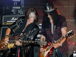 Guitarrista Do Aerosmith Joe Perry Quer Reuniao Do Guns N Roses Classico