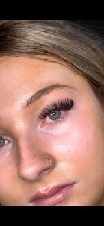 Burleigh heads . Model wanted for this Thursday at 11:30 am . Demonstration  treatment brow cosmetic tattooing. Done by professional artist . Pm me