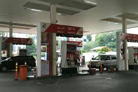 Portal berita yang menyajikan informasi terhangat baik peristiwa politik, entertainment dan lain lain Selain Perbedaan Oktan Inilah Keunggulan Bahan Bakar Pertamax Dibanding Premium Gridoto Com