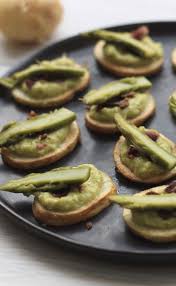 Toasts De Pommes De Terre Pesto Asperges Vertes Et Pancetta Snacks Food Nutrition