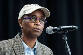 CHA boss gets earful from City Council members