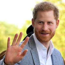 He clearly has a wife in meghan who loves him no matter what the state of his hair. Prince Harry Latest Has The Royal Had A Hair Switch Up In La