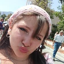 hating my body is a 24/7 job that I am officially retiring from and u  should too 👋🏽