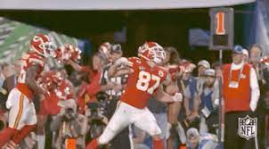 Pin By Haydar Ozkomurcu On Kansas City In 2021 Chiefs Memes Kansas City Chiefs Funny Chiefs Football