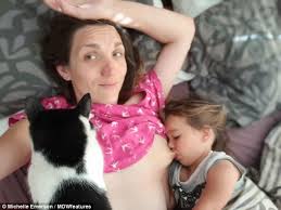 Mother Of Two Defends Her Decision To Breastfeed Her Toddler Daily Mail Online