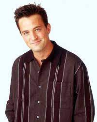Matthew perry played the iconic character of chandler on friends and the world will simply never stop watching him on this show. Friends Friends Bild Matthew Perry 95 Von 99 Filmstarts De