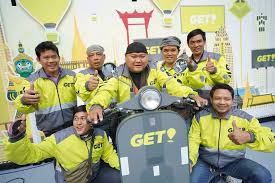 Gojek คือ แอปพลิเคชั่นสามารถสั่งอาหารเดลิเวอรี่ เรียกรถมอเตอร์ไซค์ ส่งพัสดุสินค้า และอีกหล. Facebook