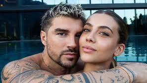 Andrea Damante papà, Elisa Visari svela la data di nascita del figlio: "Lui  è impazzito"