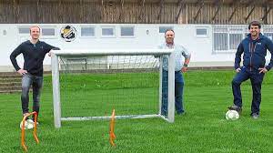Fussball ist eine ballsportart, bei der zwei mannschaften mit dem ziel gegeneinander antreten, mehr tore als der gegner zu erzielen und so das spiel zu gewinnen. Fussball Comeback Des Fc Hausen Vor Wald Geplant Donaueschingen Umgebung Schwarzwalder Bote