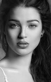 Beautiful Black And White Photos Of Celebrities Pin De Faraz Stitch En Beautiful Celebrities Retratos Rostro De Mujer Retrato Fotografico