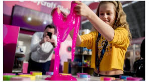Le slime est une pâte à malaxer que les enfants (et adolescents) adorent. La Pate A Modeler Slime Declaree Une Nouvelle Fois Hautement Toxique Rci Francais