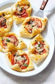 Pepperoni Basil Tomato Puffs Recipe Quick Appetizers Easy Appetizer Recipes Appetizer Recipes