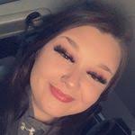 Shawna Meade's Instagram, Twitter & Facebook