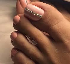 Revel nail provides nail salon professionals a wider range of shades to match all clients. 21 Elegant Toe Nail Designs For Spring And Summer Stayglam