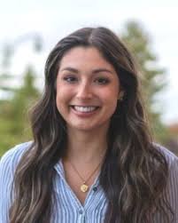 Jenelle Larson's Instagram, Twitter & Facebook