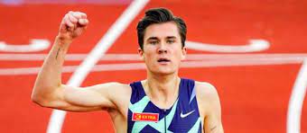 Laterunnerphil, so, his training is based mostly on keeping his runs at a threshold effort, taking into account all the variables of the day? Ingebrigtsen Brothers Key Training Sessions