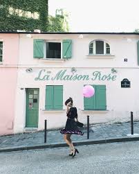 Take A Joy Walk Around Paris With Some Of Our Local Friends Maisons Roses La Vie Parisienne France