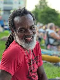 Happy birthday yesterday Julie Nicole Lowe . Sorry i missed it. Cheers