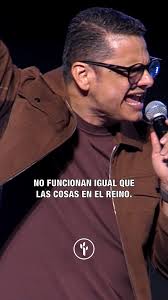 LA BENDICIÓN DE UN TÍMIDO TRAIDOR