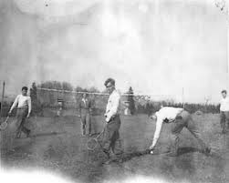 NGUỒN GỐC SỰ PHÁT TRIỂN MÔN CẦU LÔNG TRÊN THẾ GIỚI VÀ VIỆT NAM