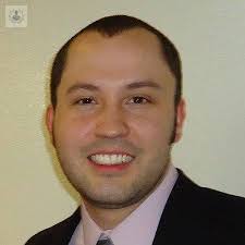 Dr. Juan Daniel Centeno Valadez: especialista en Reumatología en  Guadalajara