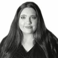 Victoria Rizk's Instagram, Twitter & Facebook