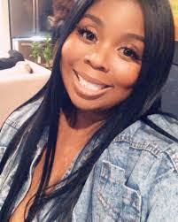 Shelley Breedlove's Instagram, Twitter & Facebook