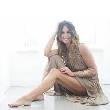 La piattaforma streaming compra il reality 13 anni dopo l'ultima edizione condotta da paola perego. Paola Perego Iger Della Settimana