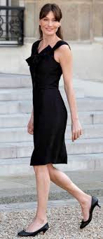 The International Best Dressed List 2011 Style Vanity Fair Love This Little Black Dress And Heels Fashion Carla Bruni Nice Dresses