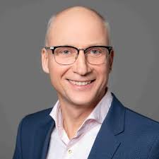 🏅 The team is awarded in the category "customer journey" being under the  short-listed global top activities delivering the best quality. 🏅 Kudos to  the winner from BSH Hausgeräte AG. We as