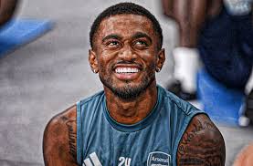 Fulham re-enter race for Reiss Nelson after rejection