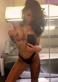 Denise Buranello Pecora Nera apre Onlyfans | Foto Amatoriali Porno Italiani  e Album xxx su Solopornoitaliani