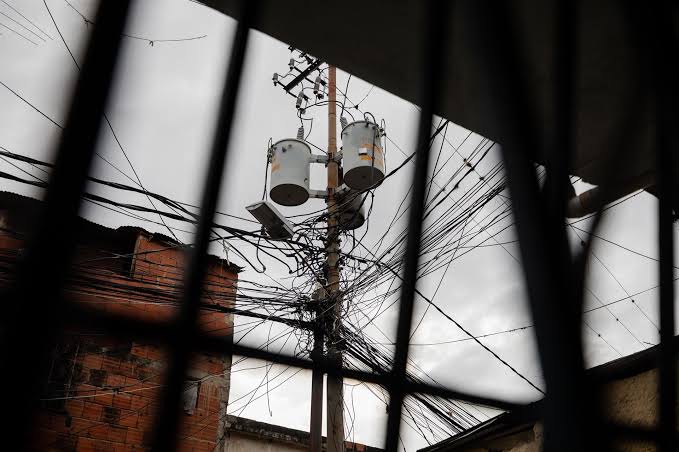 Reportan fluctuaciones el&eacute;ctricas en el Zulia - Radio Fe y Alegr&iacute;a Noticias
