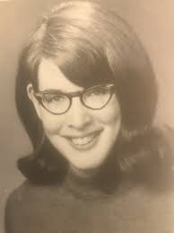 Linda Comstock's Instagram, Twitter & Facebook