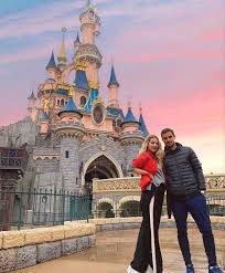 Stephanie demner y guido pella confirmaron que tienen coronavirus. Todos Los Detalles Del Magico Compromiso De Stephanie Demner Y Guido Pella